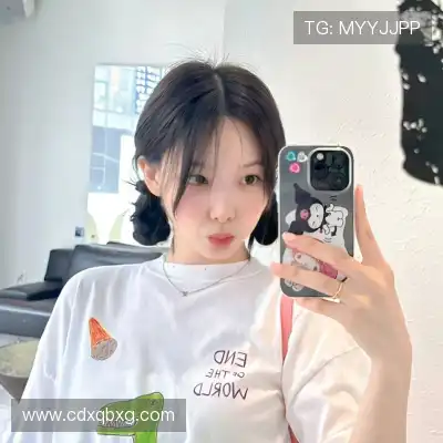 莫青